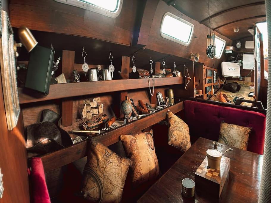 The Captains Locker - 30Ft Yacht San Miguel de Abona Exterior photo